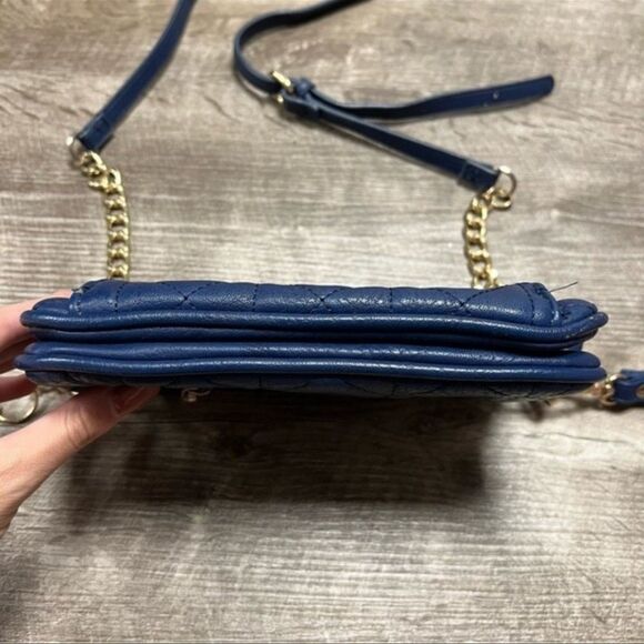 Charming Charlie Crossbody Bag - Picture 8 of 11